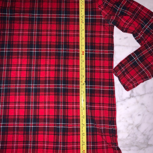 Plaid Turtleneck - 🌸3/$30🌸 - Picture 6 of 6